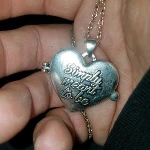 Meet your Posher, Dev